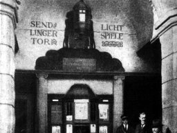 1914 Kasse und Eingang